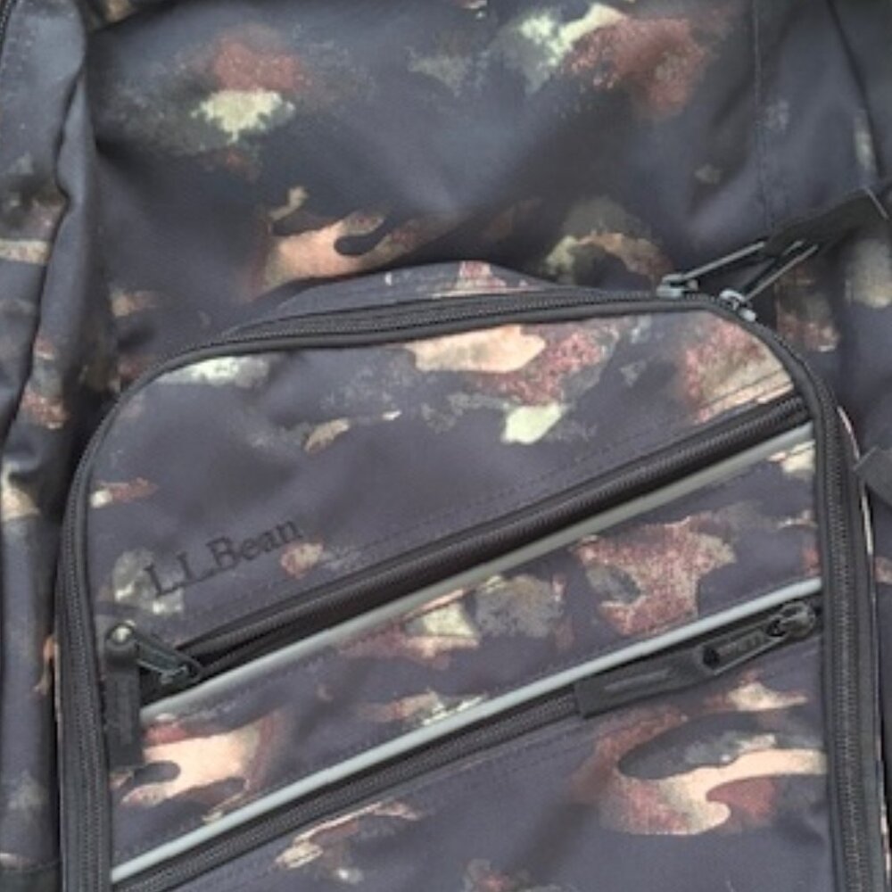 Never used - LL Bean teen boy's XL backpack - Picture 3 of 4